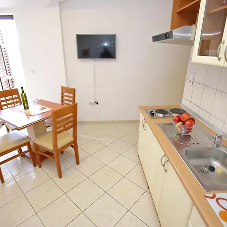 Lucija Peros Zaton * Zaton (Zadar)